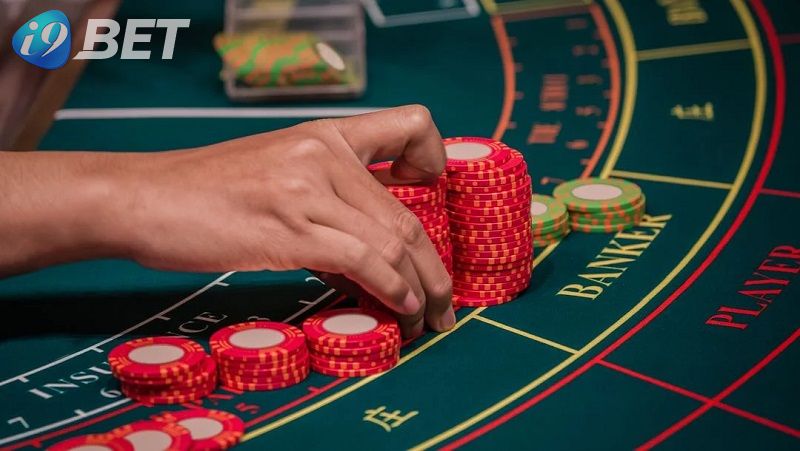 Rủi ro khi chơi baccarat bịp